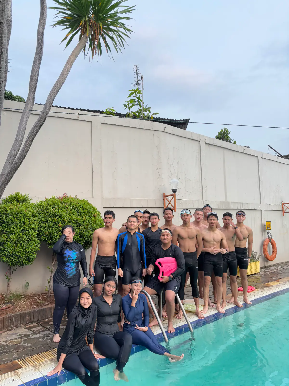 Latihan renang — 16